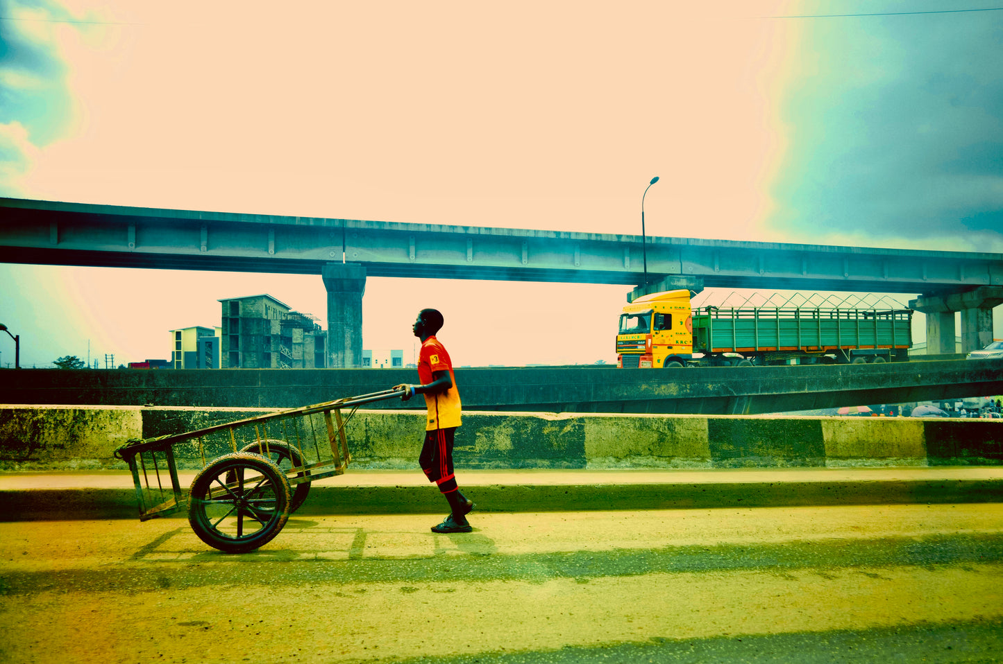 Lagos 2020. La charrette et le camion